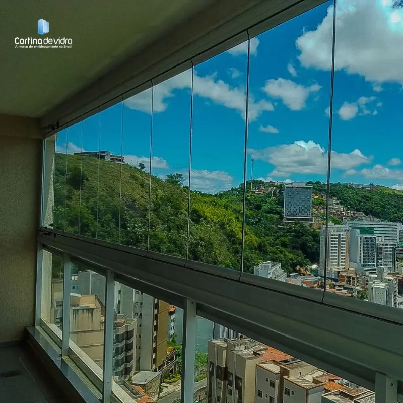 Cortina de Vidro em Juiz de Fora (1)